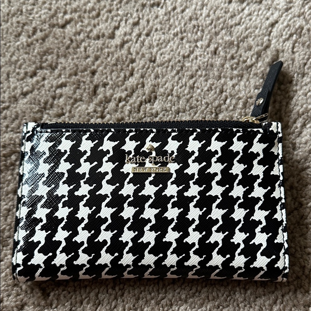 Kate Spade Black and White Houndstooth Card Holder
